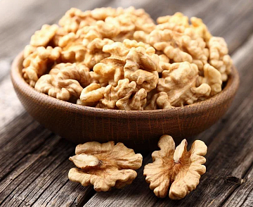 Фото Грецкий орех (бабочка)